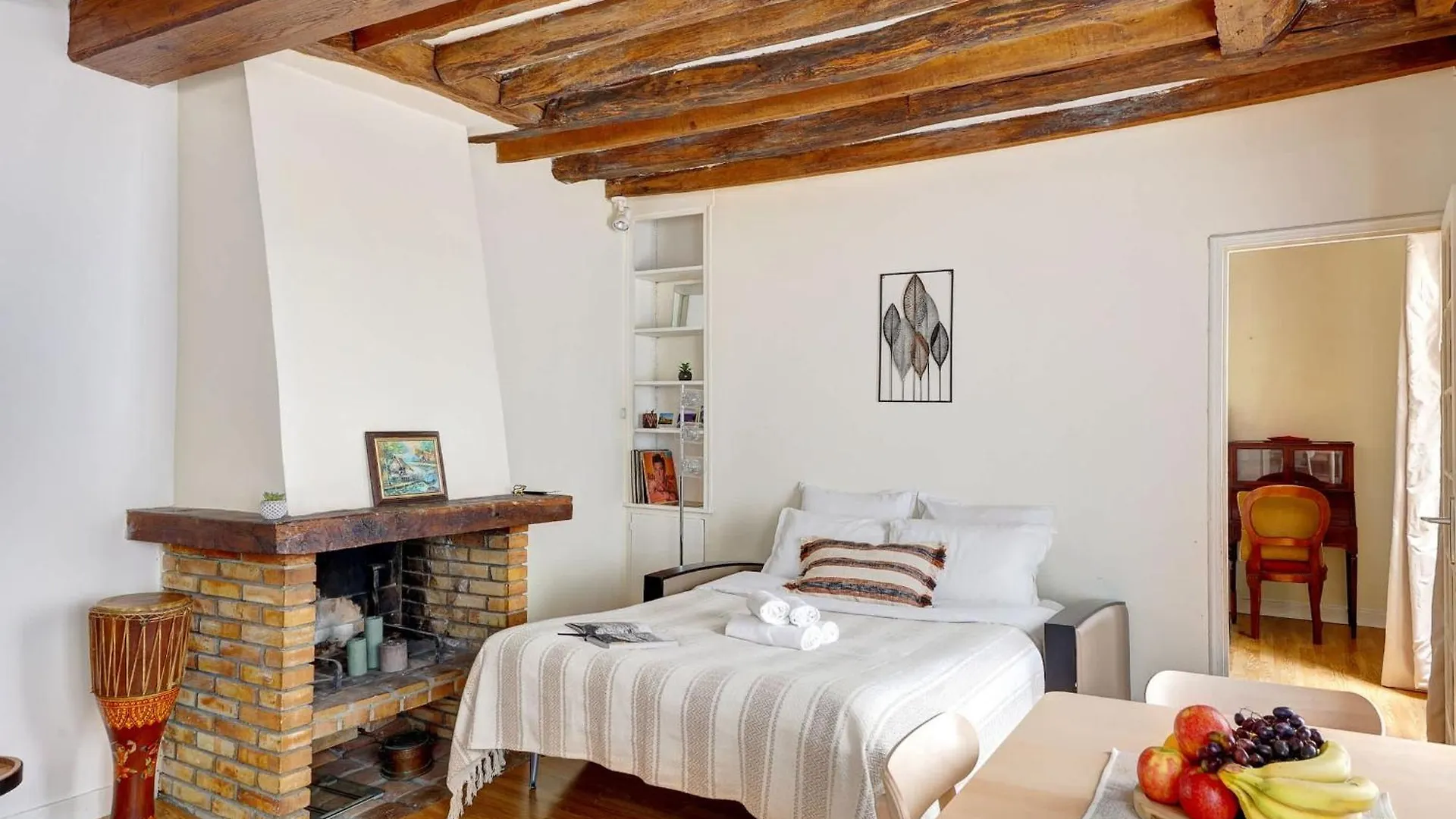 Bnbnova - 1Br Eiffel Tower & Rue Cler Paris 0*,  France